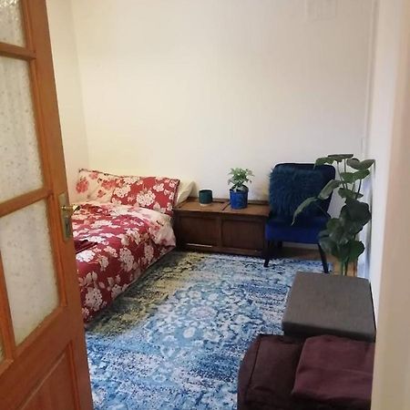 Single Bedroom In A Cozy Maisonette - 부쉬 외부 사진