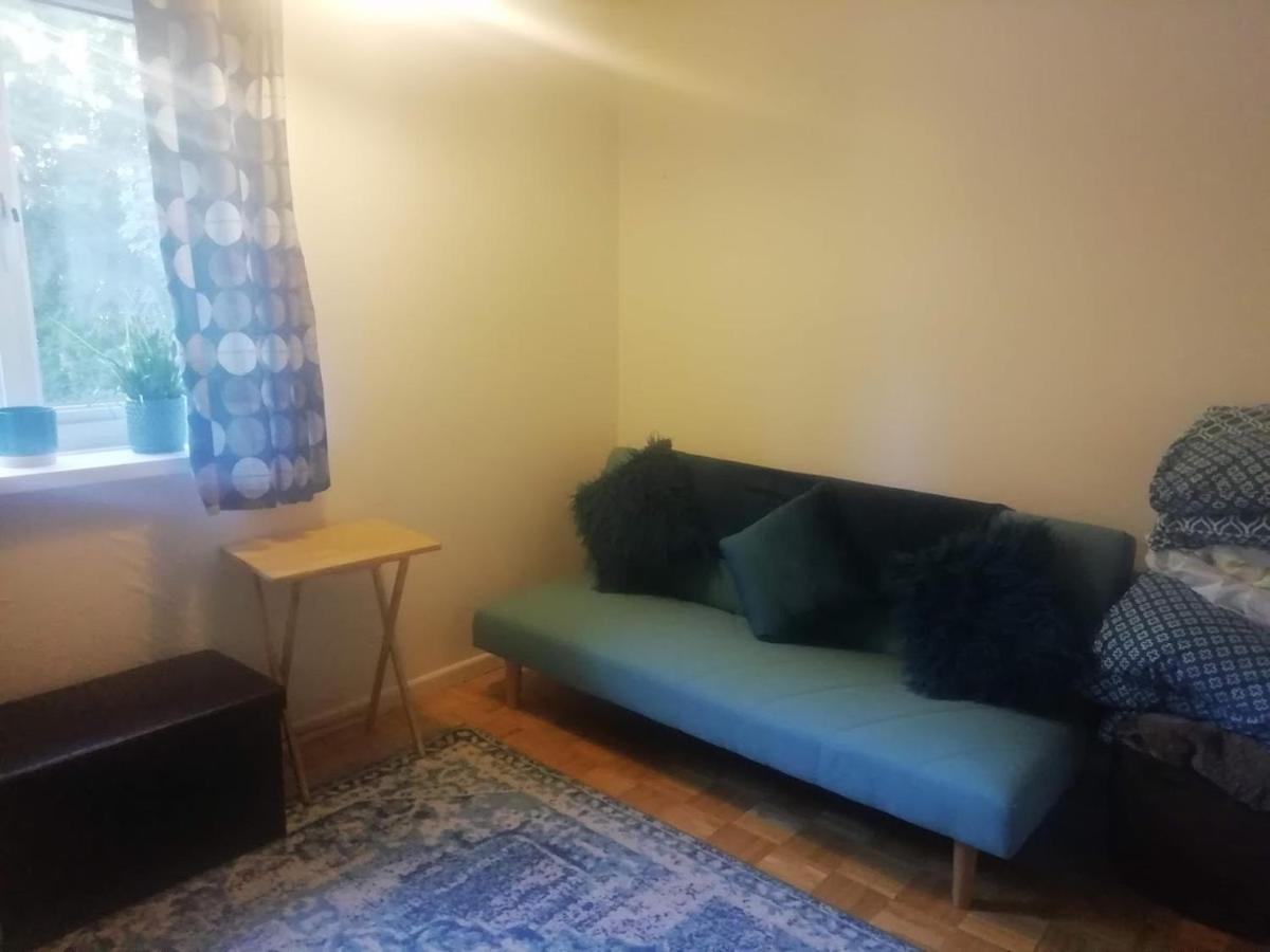 Single Bedroom In A Cozy Maisonette - 부쉬 외부 사진